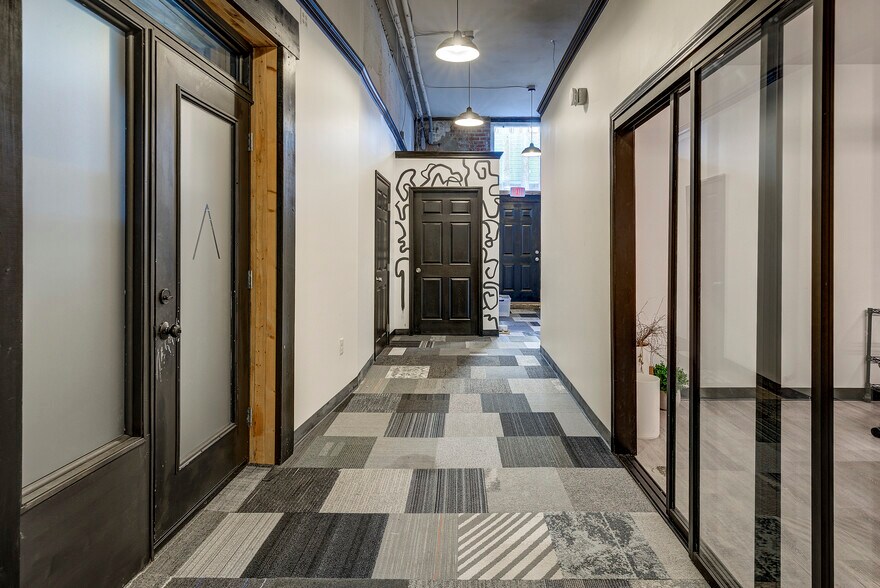 More Photos Of 227 Main St, Kingsport Storefront Retail Residential For Sale