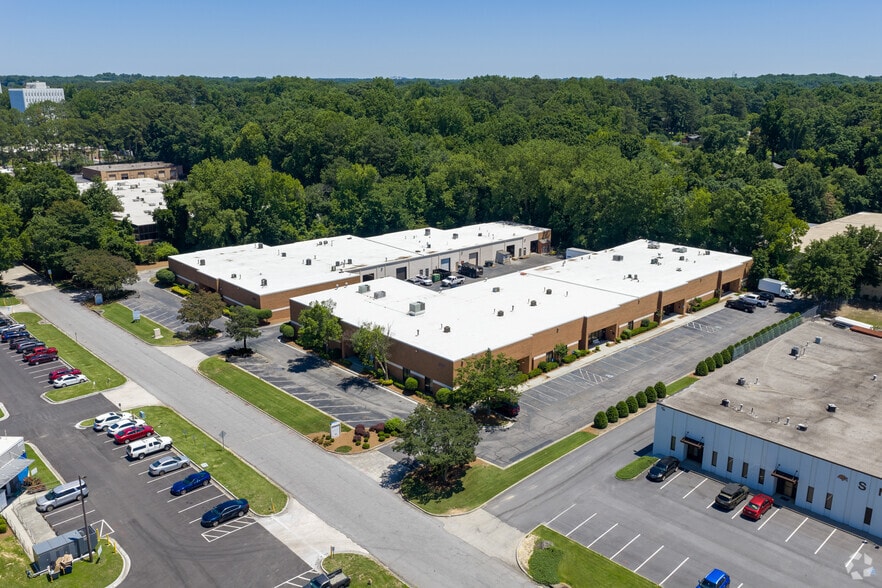 More Photos Of 3097 Presidential Dr, Atlanta Unknown For Lease