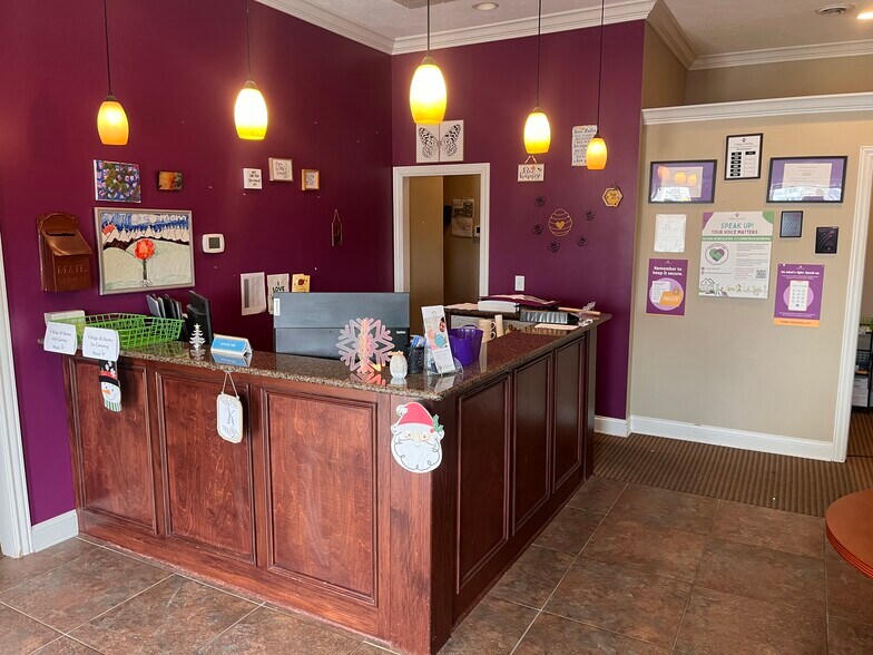 More Photos Of 1815 S Walnut St, Bloomington Loft Creative Space For Sale