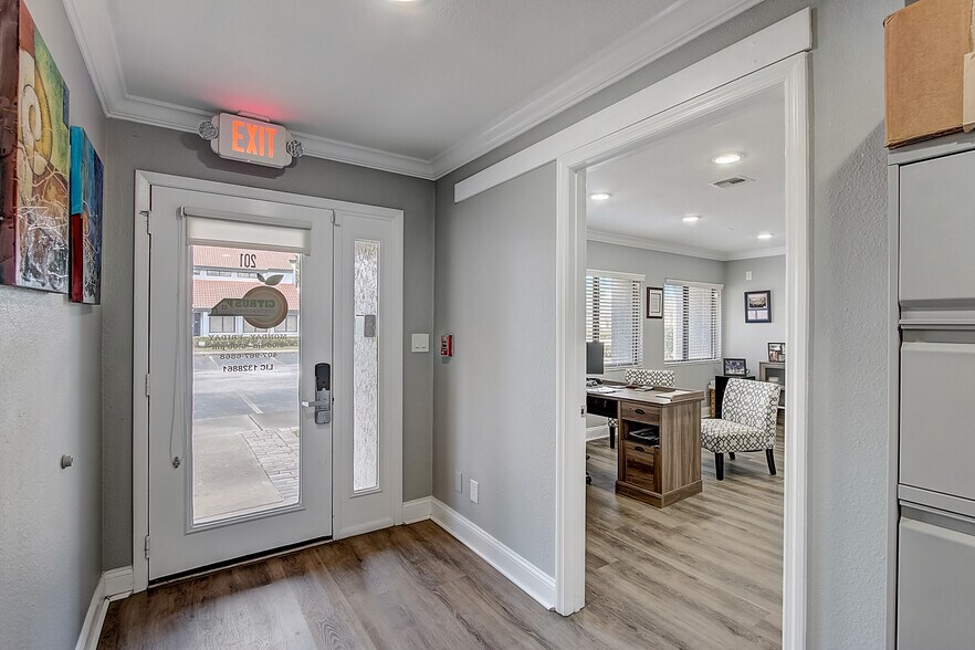 More Photos Of 201 W SR 434, Winter Springs Medical For Lease