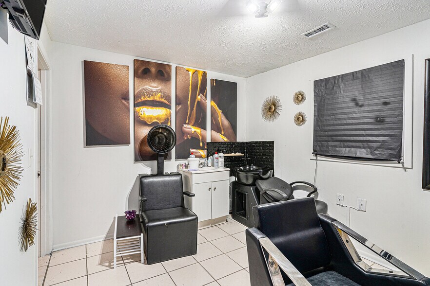 More Photos Of , Riverdale General Retail For Sale