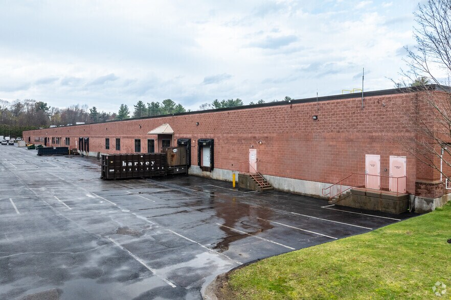 More Photos Of 25 Forbes Blvd, Foxborough Research And Development For Lease