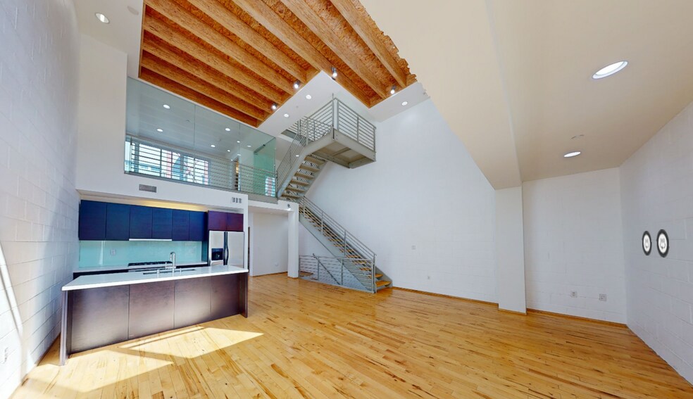 More Photos Of 3450 Cahuenga Blvd W, Los Angeles Office Residential For Sale