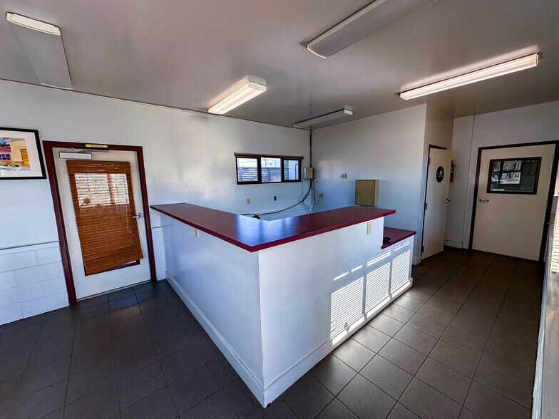 More Photos Of 2100 Del Monte Ave, Monterey Auto Repair For Sale