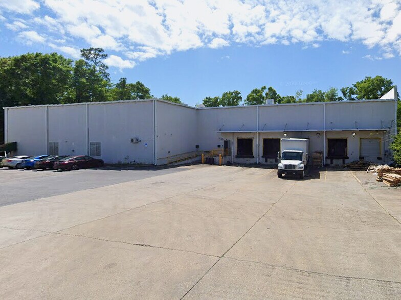 More Photos Of 6243 N Davis Hwy, Pensacola Warehouse For Lease