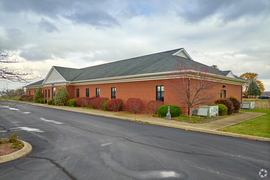 Primary Photo Of 7285 Gale Rd, Lima Office For Lease