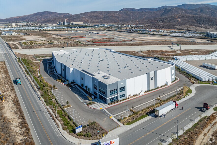 More Photos Of 7310 Otay Crossing Ct, San Diego Warehouse For Sale