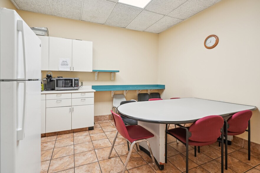 More Photos Of 25 E Willow St, Millburn Medical For Sale