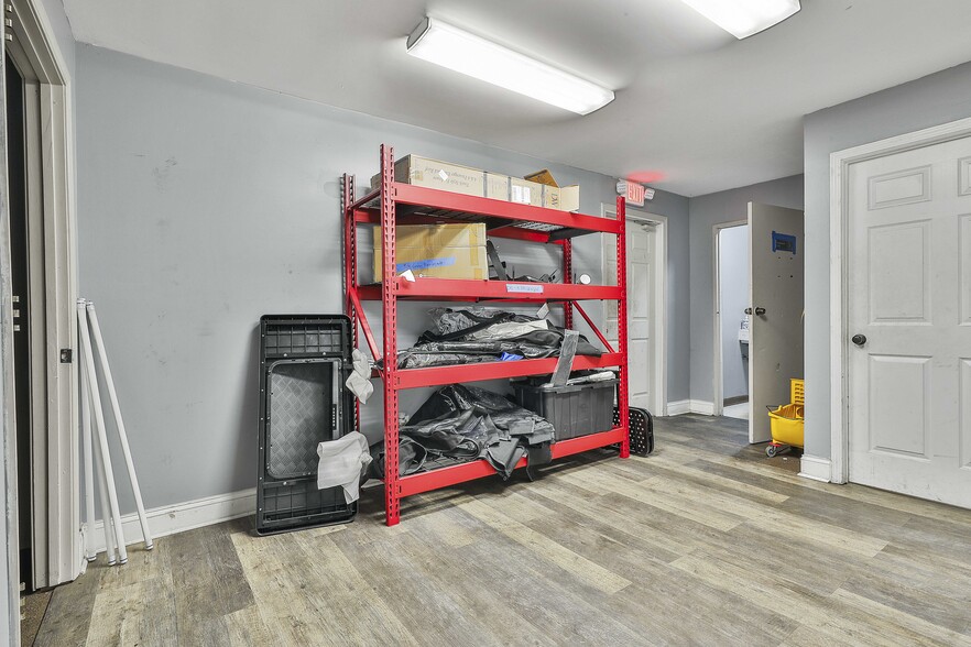 More Photos Of , Peachtree City Unknown For Sale