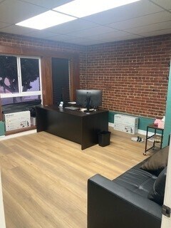 More Photos Of 522-524 N Avalon Blvd, Wilmington Storefront Retail Office For Sale