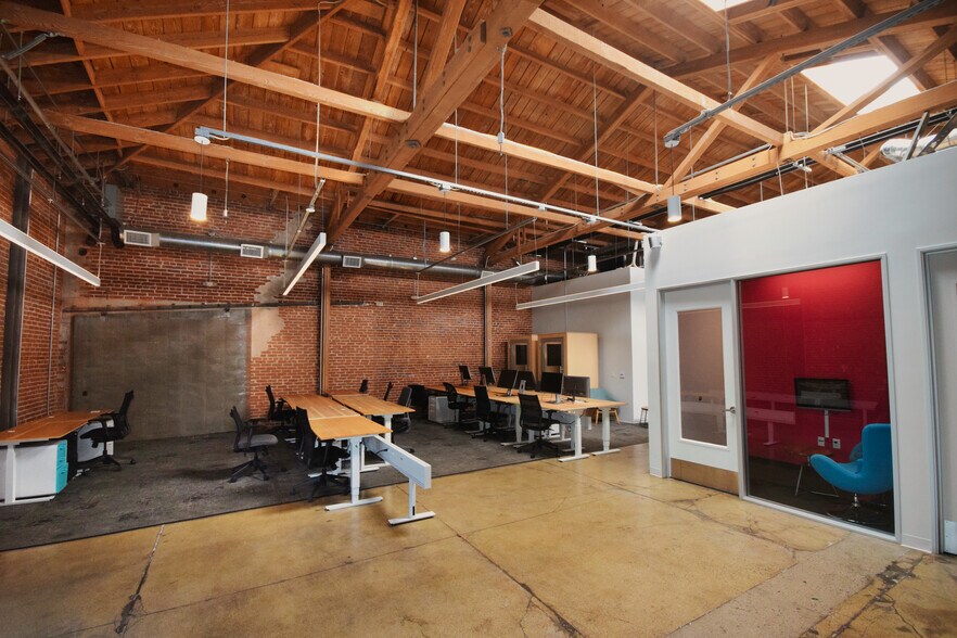 More Photos Of 650 S Santa Fe Ave, Los Angeles Warehouse For Lease