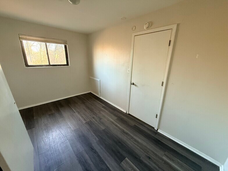 More Photos Of 2535-2537 Lysle Rd, Cincinnati Apartments For Sale