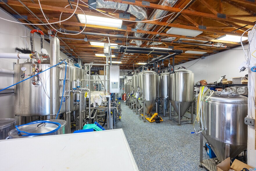 More Photos Of 313-323 Princeton Ave, Half Moon Bay Service For Lease