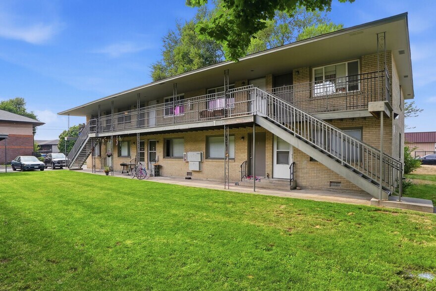 More Photos Of 6119-6123 N Colton St, Spokane Apartments For Sale