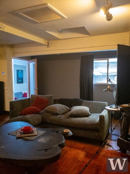 More Photos Of 13428 Beach Ave, Marina Del Rey Warehouse For Lease