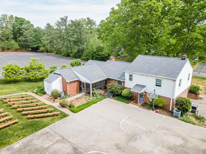 More Photos Of 7740 Cherokee Rd, Richmond Religious Facility For Sale