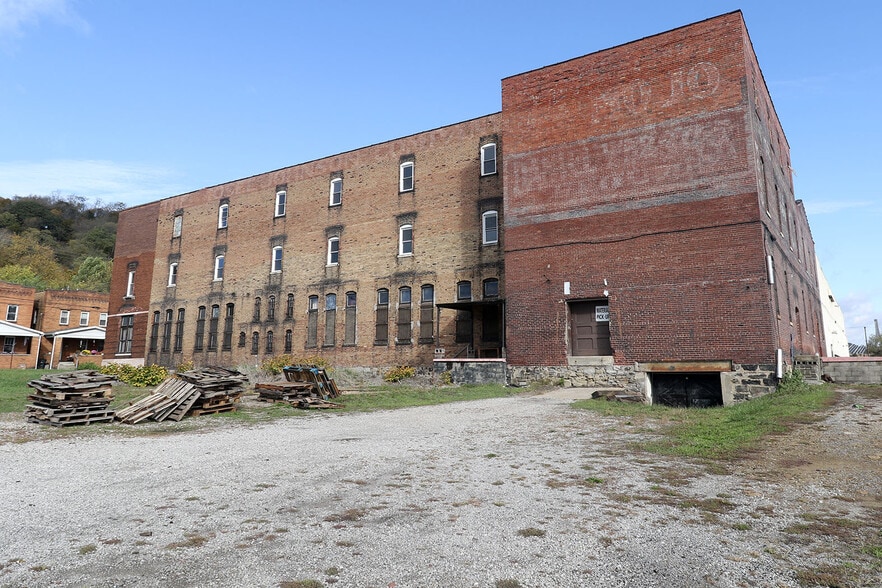 More Photos Of 312 N 7th St, Steubenville Warehouse For Sale
