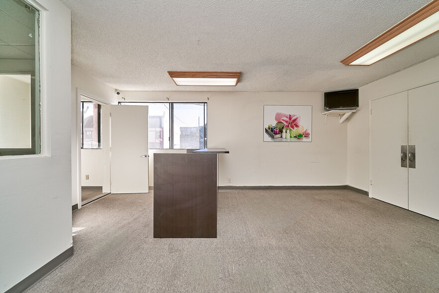 More Photos Of 3361 W 1st St, Los Angeles Unknown For Lease