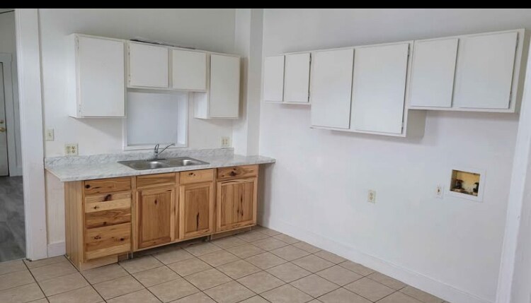 More Photos Of 19 Boltin St, Dayton Apartments For Sale