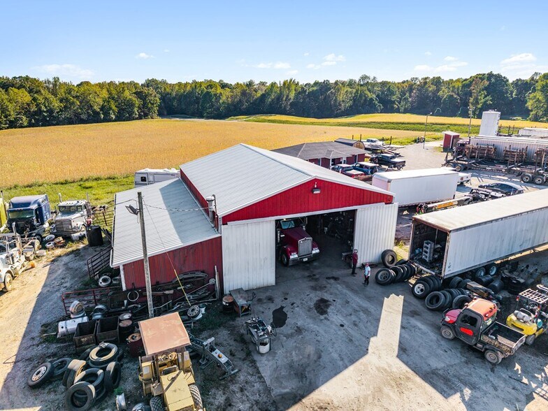 More Photos Of 2819 Highway 54, Paris Industrial For Sale