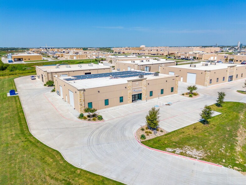 More Photos Of 1510 Markum Ranch Rd, Fort Worth Warehouse For Lease