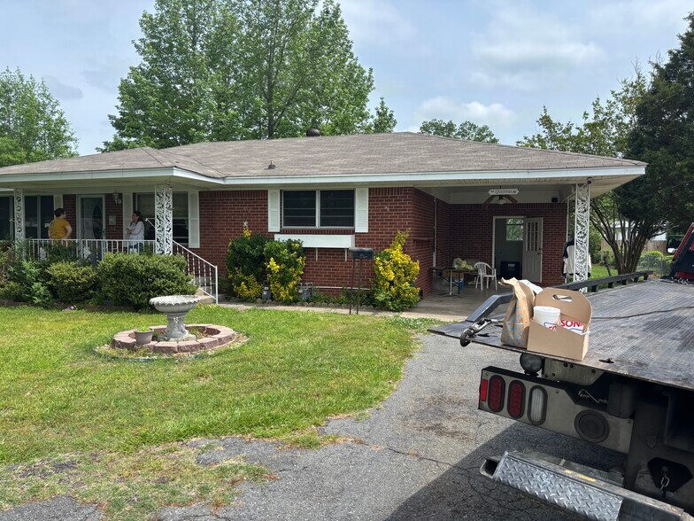 More Photos Of 14606 Highway 107, Jacksonville Specialty For Sale