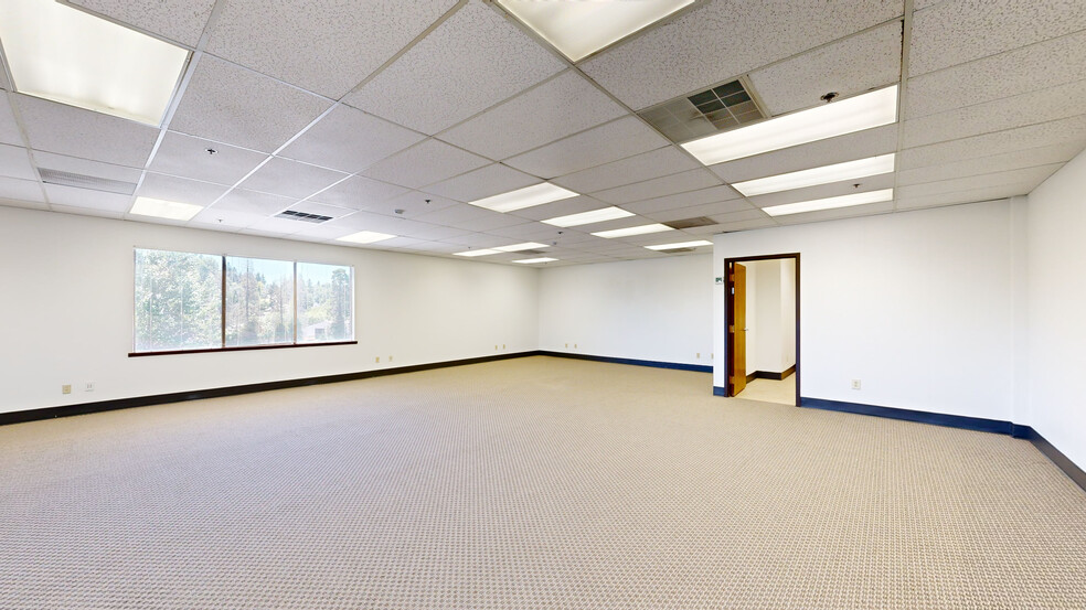 More Photos Of 9500 SW Barbur Blvd, Portland Unknown For Lease