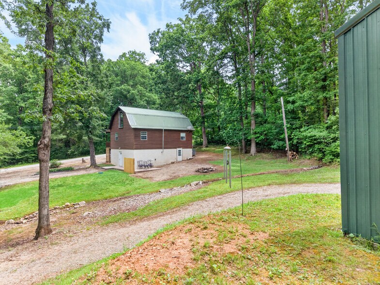 More Photos Of 279 Siever Rd, Crossville Specialty For Sale