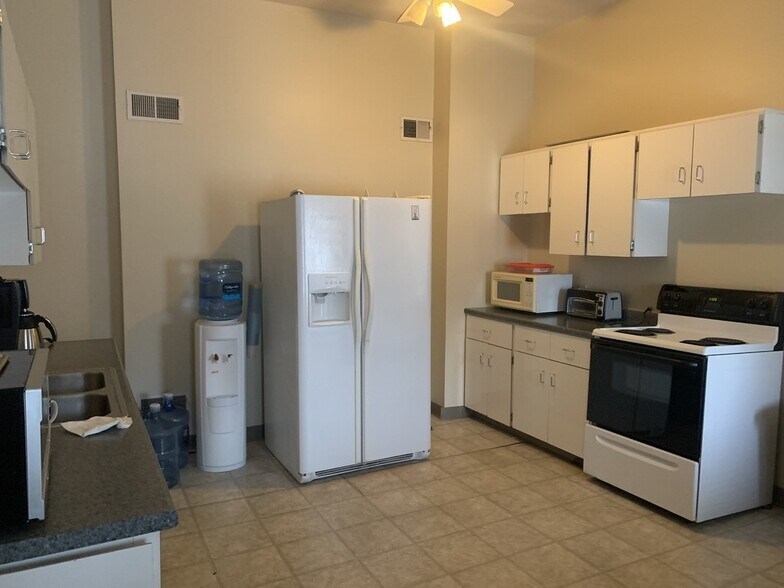 More Photos Of 910 Plum St, Cincinnati Loft Creative Space For Sale