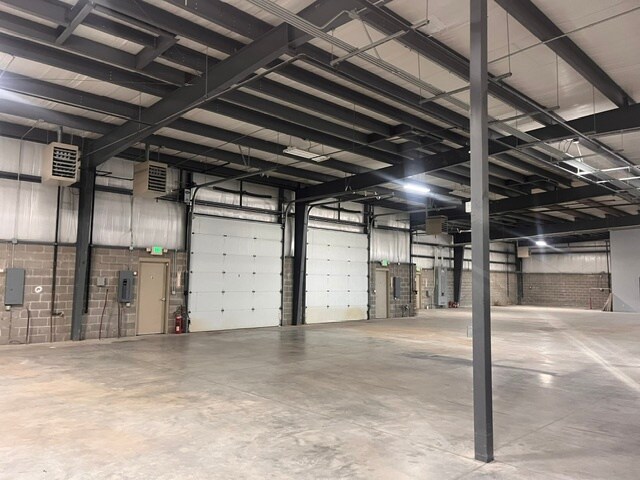 More Photos Of 205 Woodcreek Dr, Michigan City Warehouse For Sale