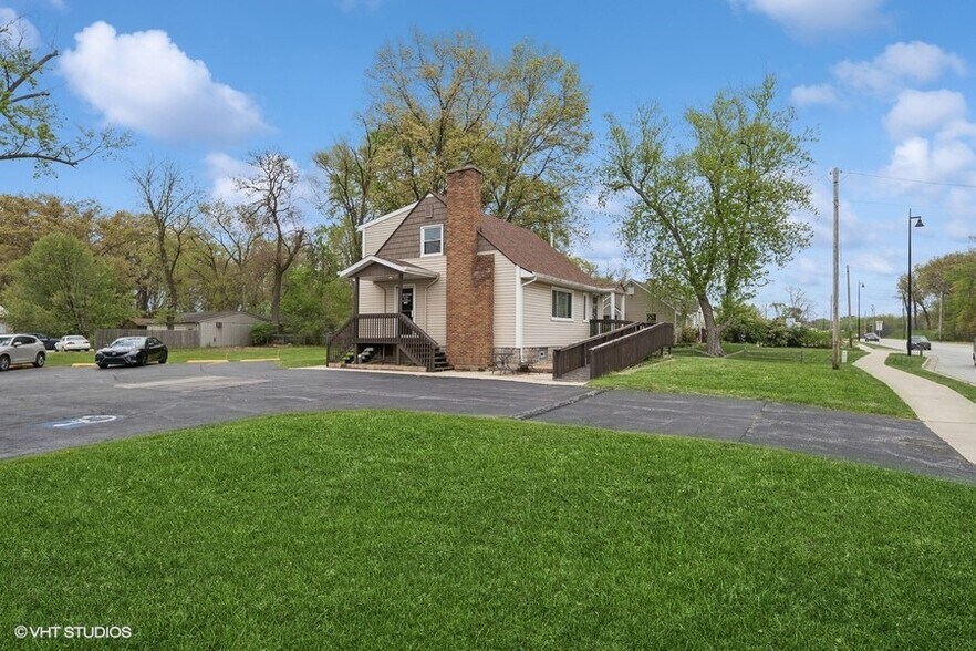 More Photos Of 6382 Central Ave, Portage Office For Sale