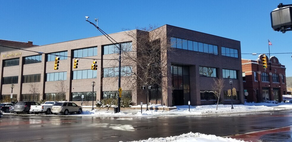 More Photos Of 85 N Main St, Mount Clemens Office Residential For Lease