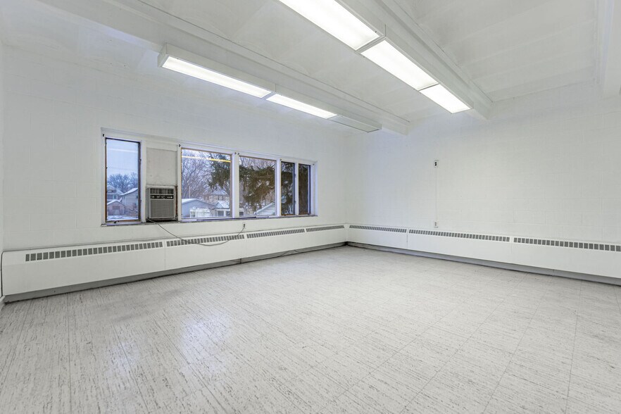 More Photos Of 1203 3rd Ave, Rockford Religious Facility For Sale