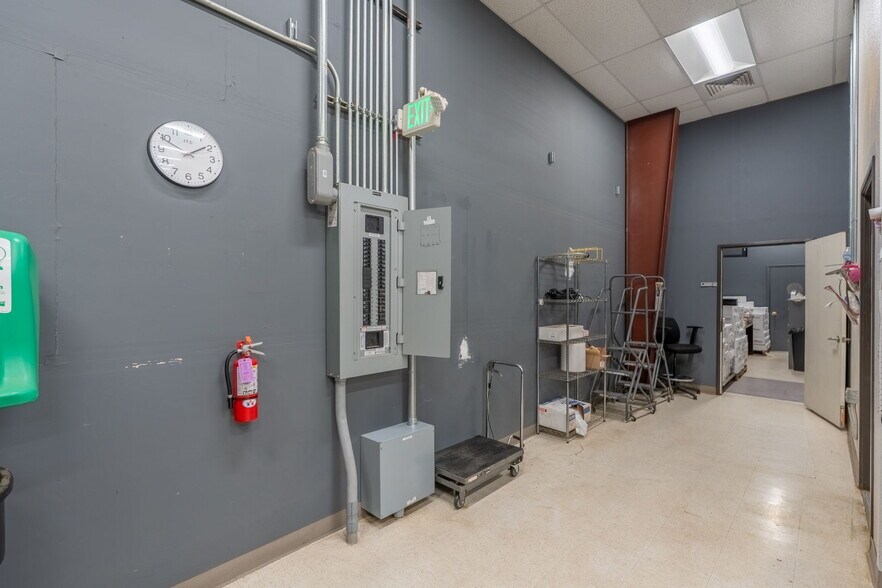 More Photos Of 4111 Brew Master Dr, Ceres Warehouse For Sale