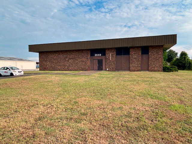 Primary Photo Of 2540 Midpark Rd, Montgomery Distribution For Lease