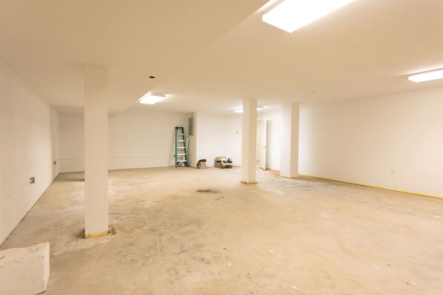 More Photos Of 171 Henry St, New York Apartments For Lease