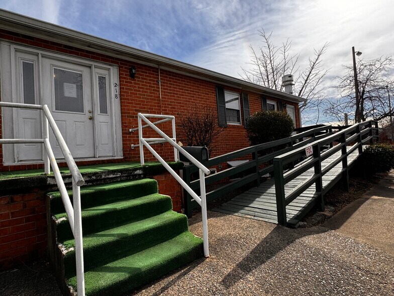 More Photos Of 218 Ridge St, Charlottesville Specialty For Sale