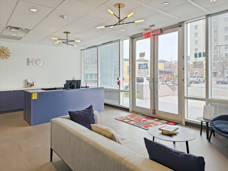 More Photos Of 40 NE Loop 410, San Antonio Coworking Space
