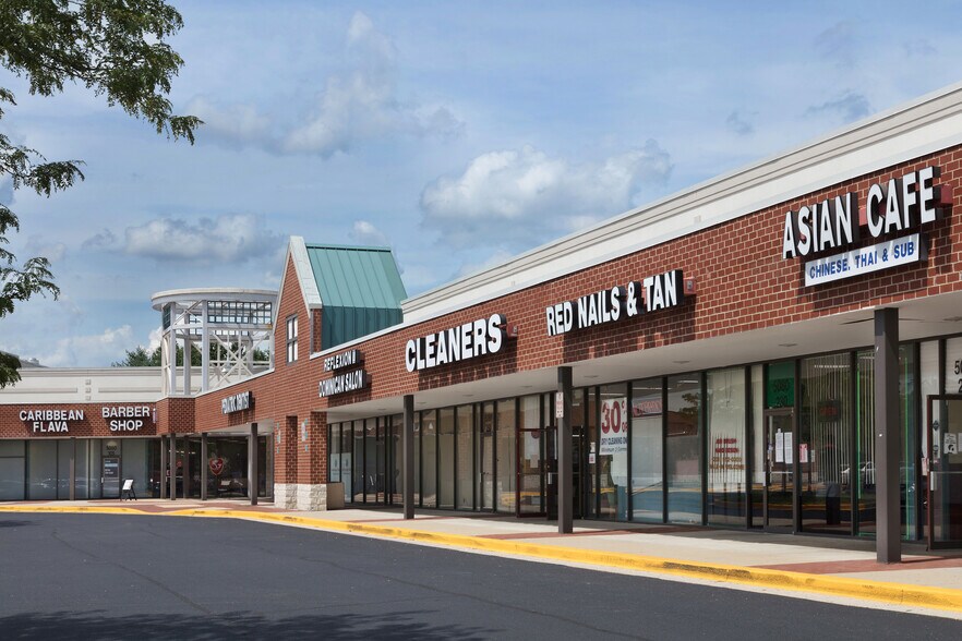 More Photos Of 5010-5098 Brown Station Rd, Upper Marlboro Storefront For Lease