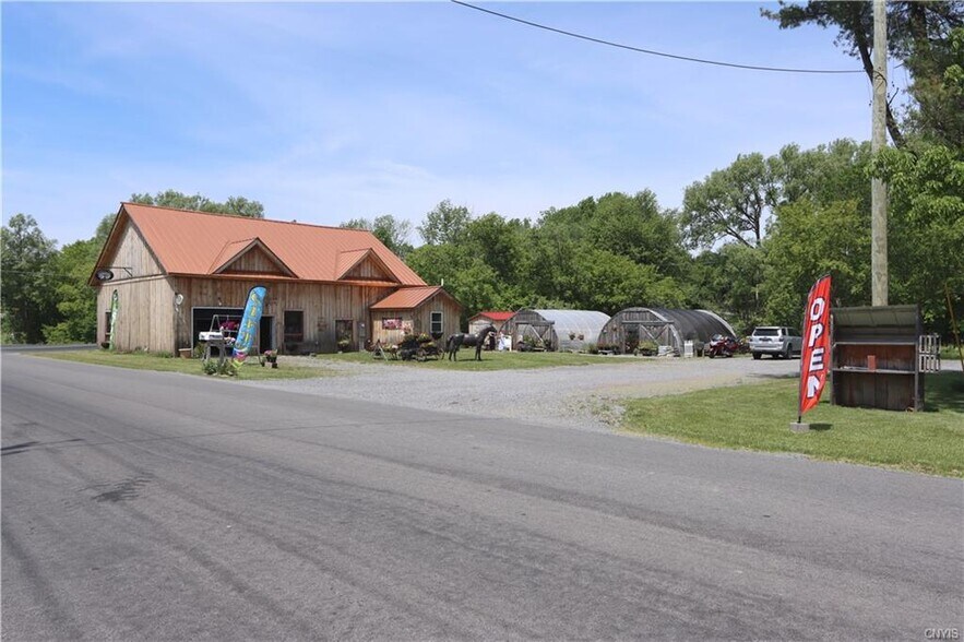 More Photos Of 14211 Dodge Ave, Sackets Harbor General Retail For Sale