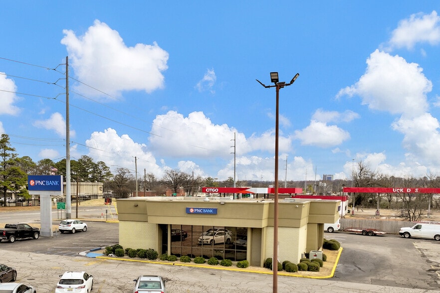 More Photos Of 1151 Bankhead Hwy W, Birmingham Bank For Lease