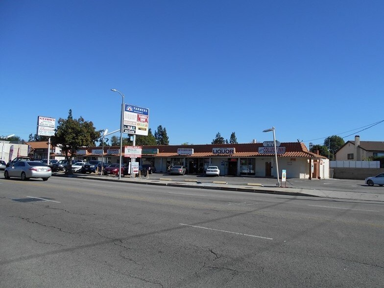 More Photos Of 8640-8656 Lindley Ave, Northridge General Retail For Sale