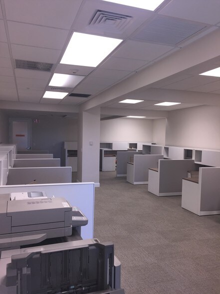 More Photos Of 2301 NW 87th Ave, Doral Office Residential For Lease