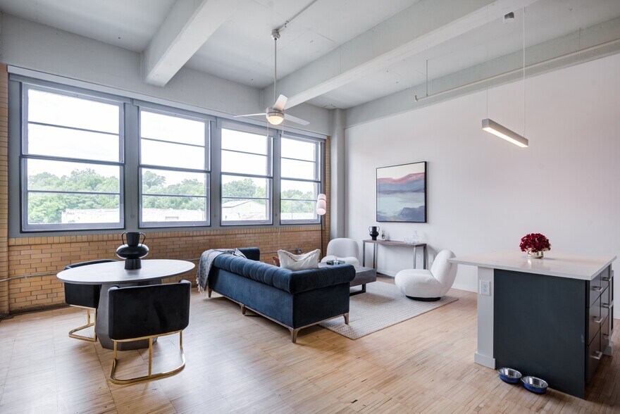 More Photos Of 1100 Richmond Hwy, Richmond Apartments For Sale