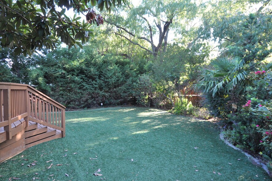 More Photos Of 8849 Carroll Cir, Frisco Freestanding For Sale