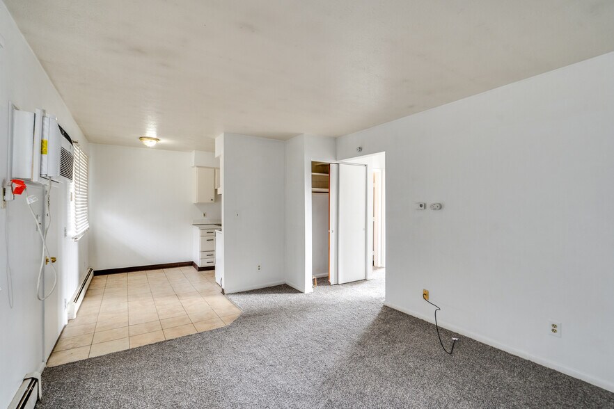 More Photos Of 2615 Ellet Ave, Akron Apartments For Sale