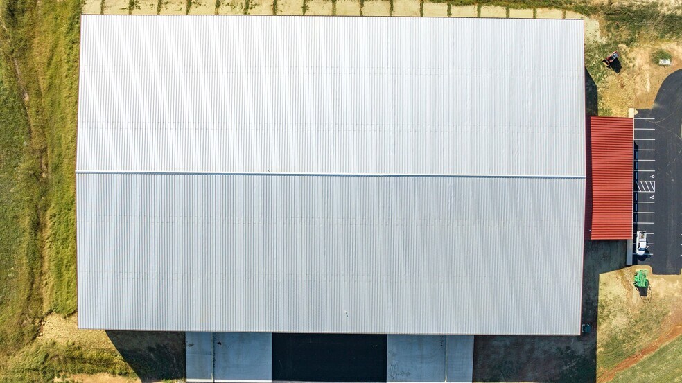 More Photos Of 55 Bagwell Blvd, Scottsville Warehouse For Lease