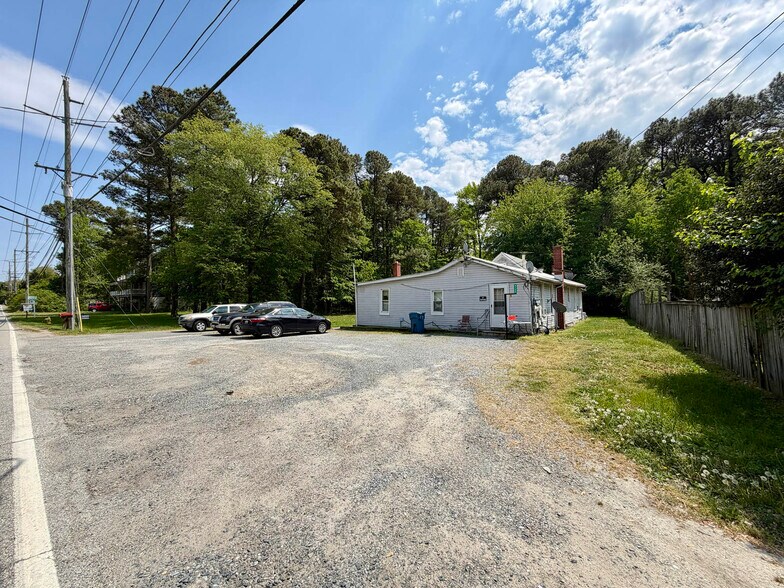 More Photos Of 5122 Main St, Grasonville Apartments For Sale