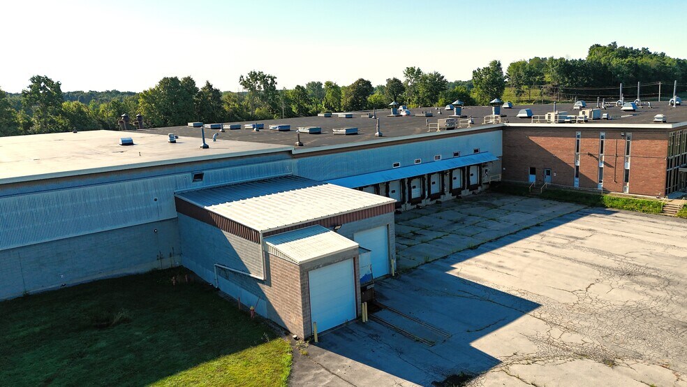 More Photos Of 8673 Lyons Marengo Rd, Lyons Manufacturing For Lease