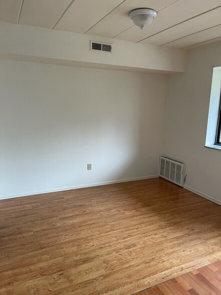 More Photos Of 203 Hugel Dr, Pittsburgh Apartments For Sale